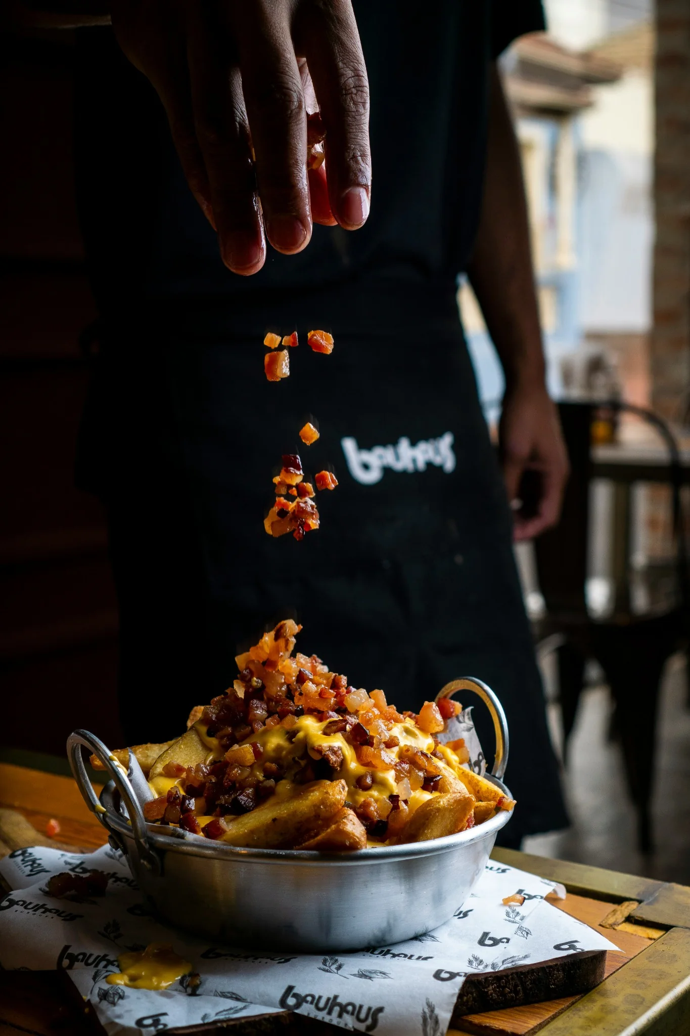 Loaded fries με λιωμένο τυρί